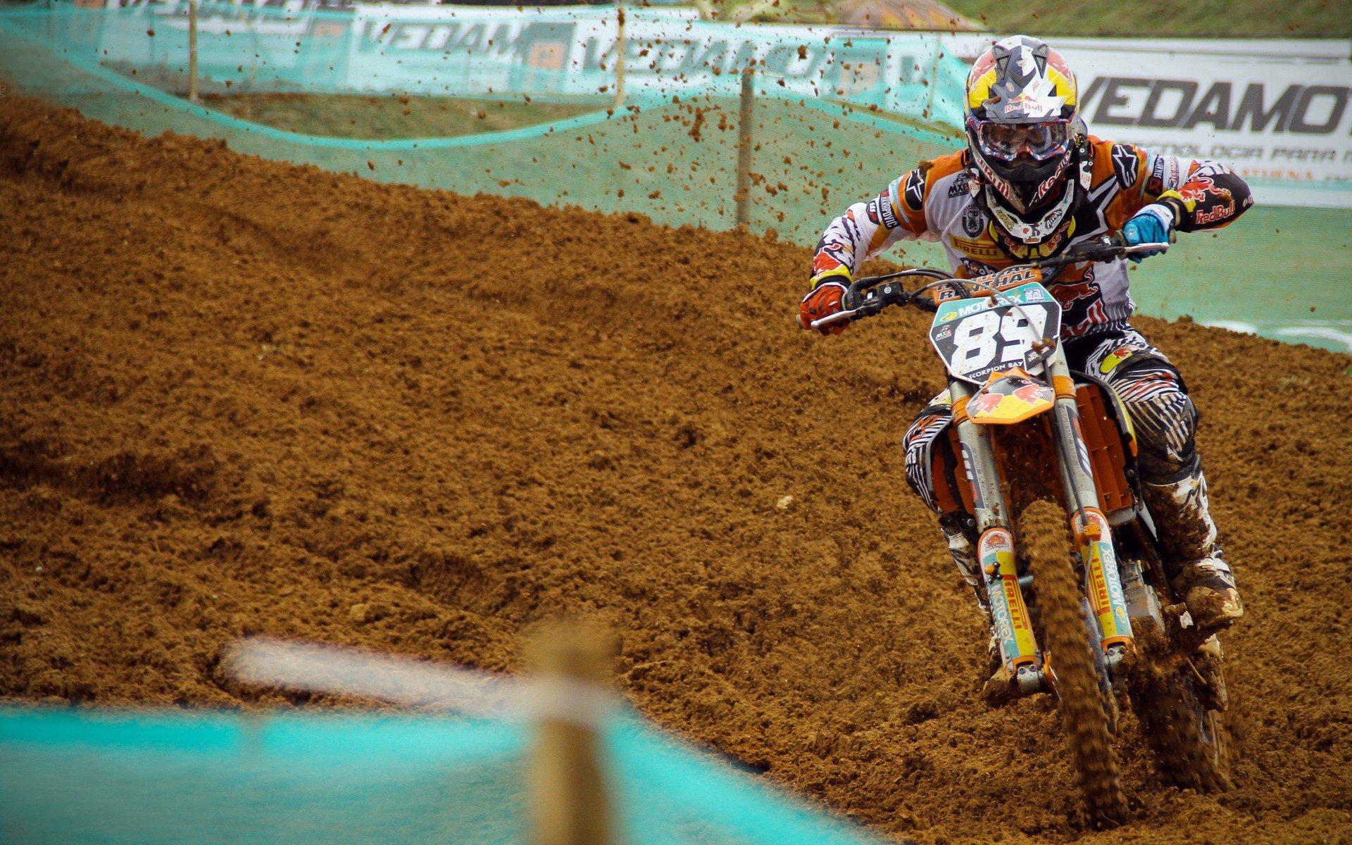 勇士官方社媒发布趣味视频，吉米·巴特勒虚心请教 向功夫巨星成龙拜师学艺