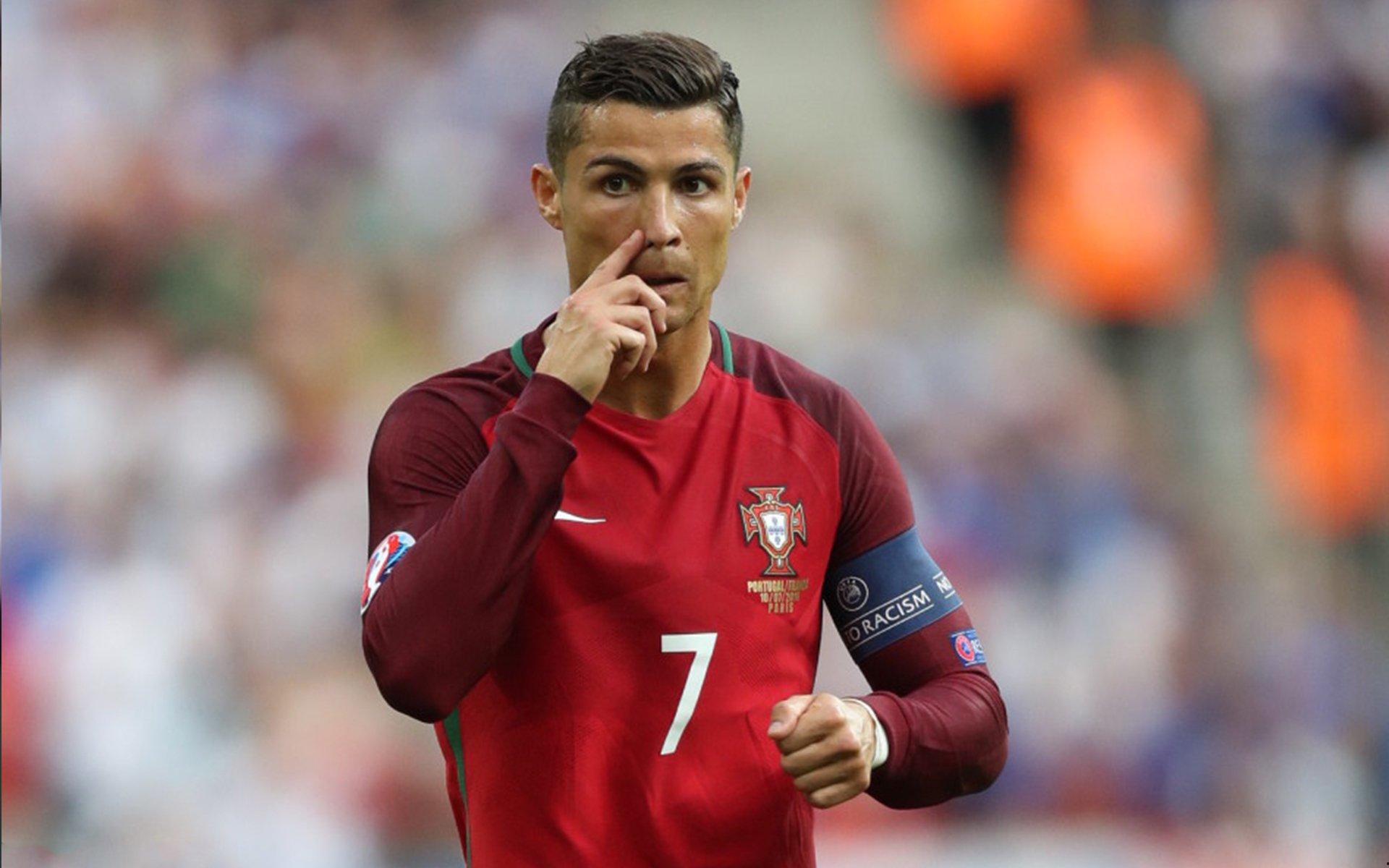 法布雷加斯挥别绿茵场，球员时代落幕，教练篇章启航